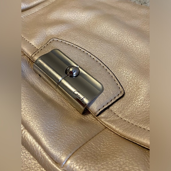 COACH Kristin Hobo Handbag 12x10” in Champagne Pink - Picture 7 of 8